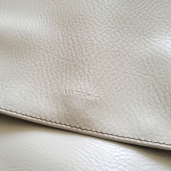 Matt & Nat Vegan Hobo Bag - Picture 2 of 14